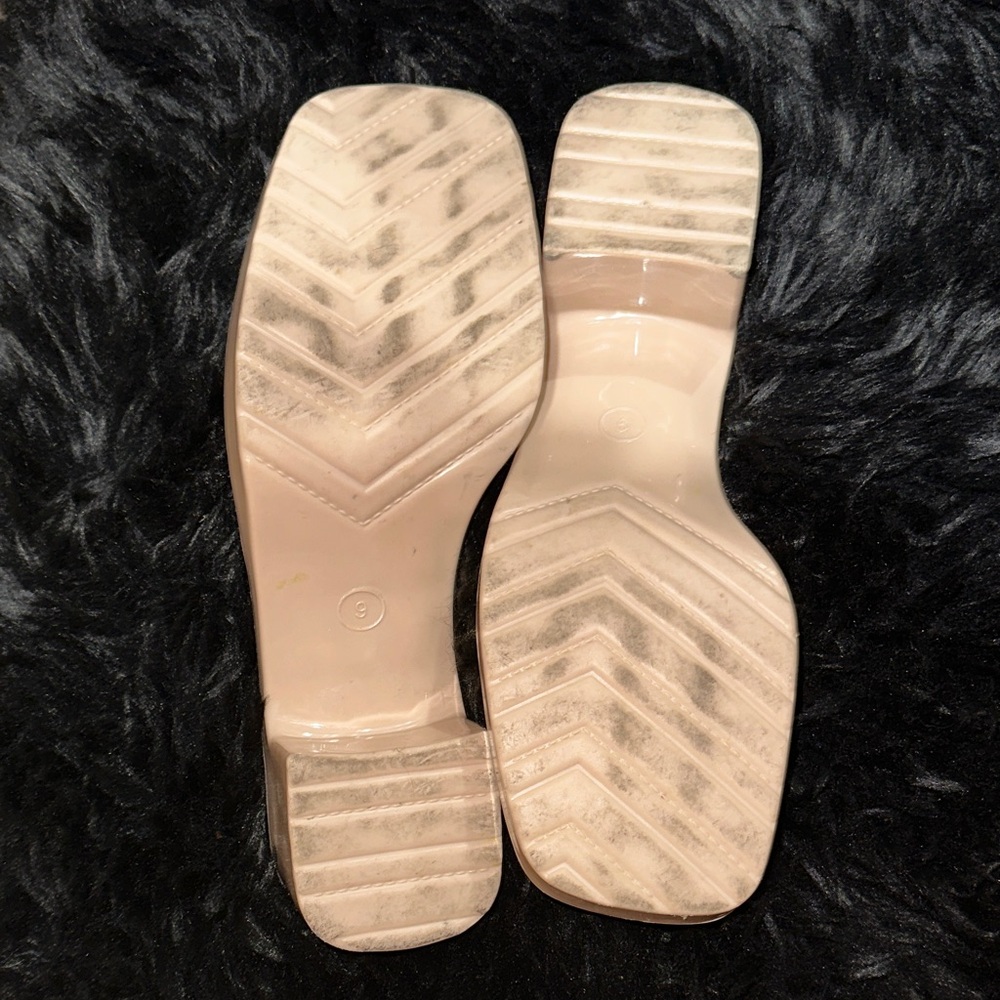 Women's Cream Slide Sandals - Picture 3 of 7
